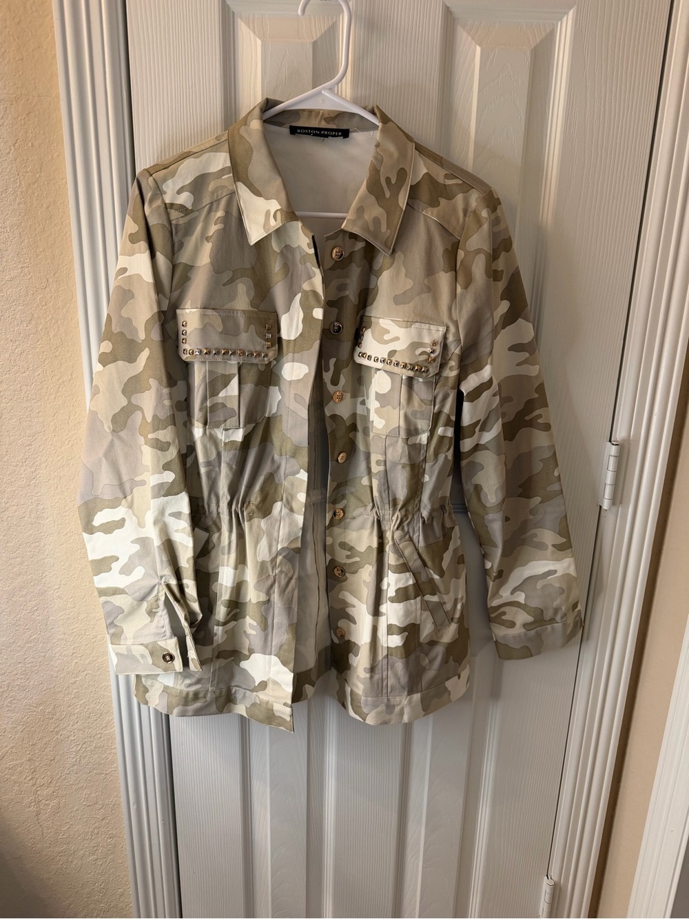 Boston Proper Women's Beige & Olive Camo Utility Jacket - Picture 2 of 12